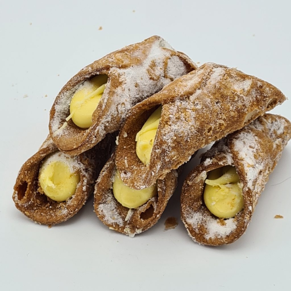 cannoli met citroen vulling