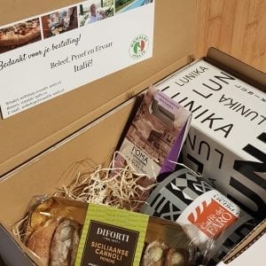 Italiaans koffie pakket compleet met cannoli en percolator